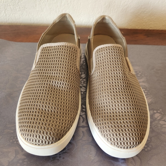 OluKai Men's Shoe - Picture 3 of 12